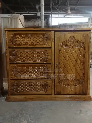 চিটাগাং সেগুন কাঠের ওয়ারড্রব