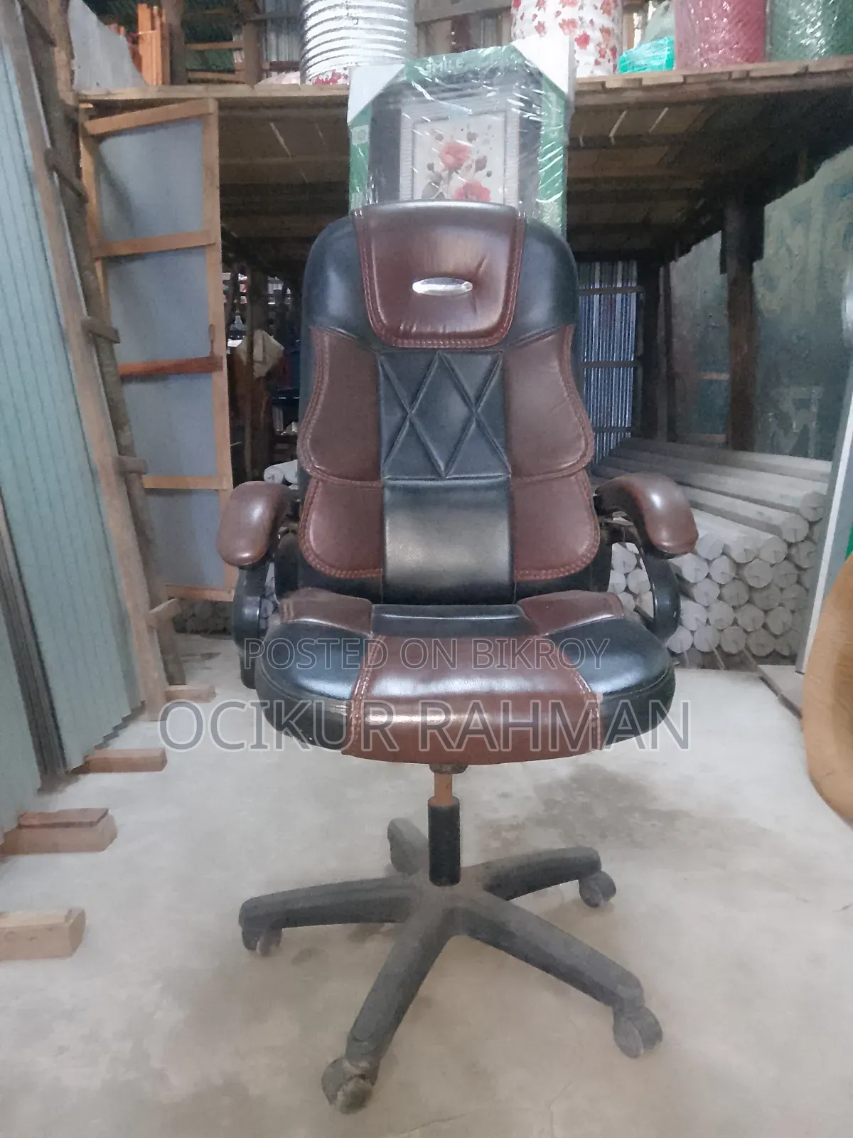 Cushioned Chair