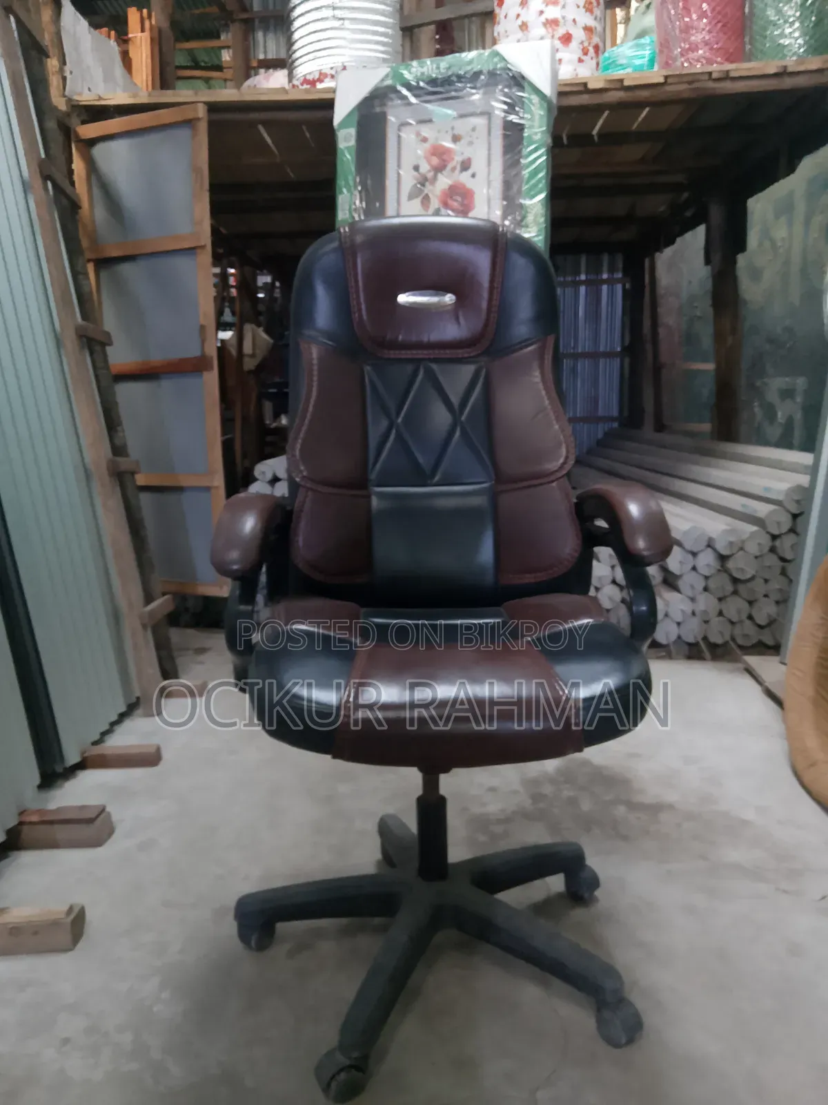 Cushioned Chair