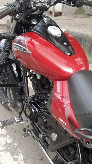 Bajaj Avenger 160 Street 2021 Red
