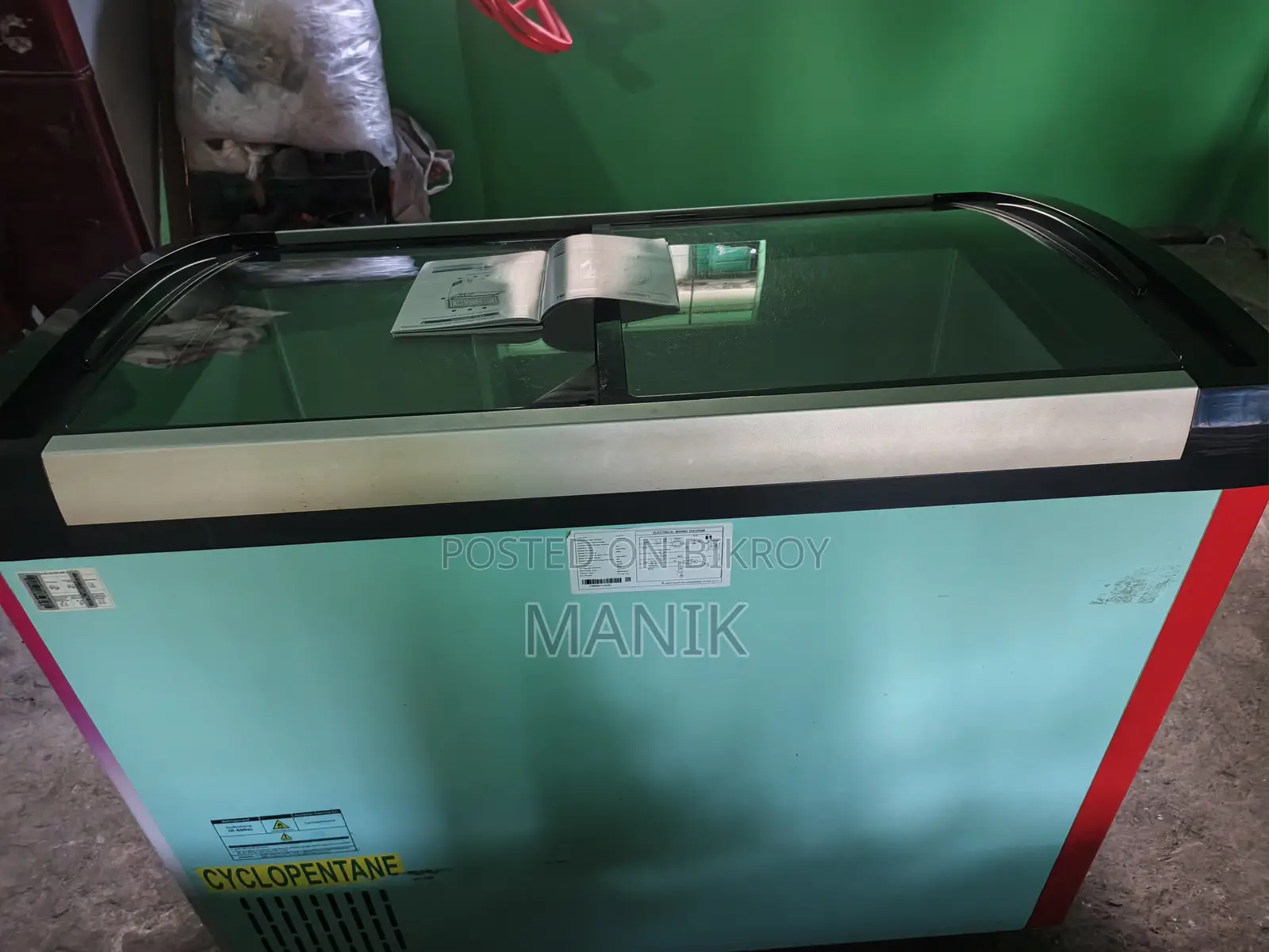 270 L Ice Walton Freezer