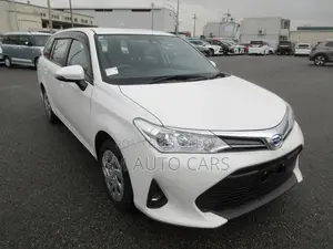 Toyota Corolla Fielder 1.5 Hybrid FWD 2021 White