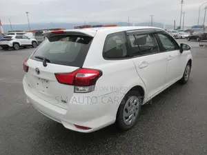 Toyota Corolla Fielder 1.5 Hybrid FWD 2021 White