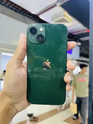 Apple iPhone 13 128 GB Green