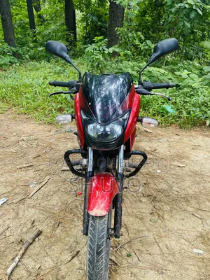 Bajaj Pulsar 150 2012 Red