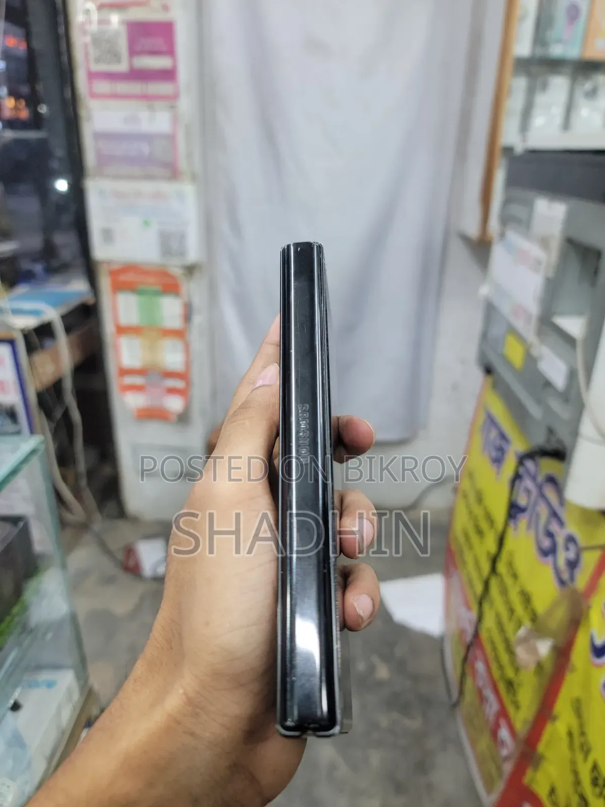 স্যামসাং গ্যালাক্সি জেড ফোল্ড ৩ ২৫৬ জিবি ব্ল্যাক