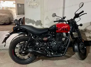 Royal Enfield Hunter 350 2025 Red