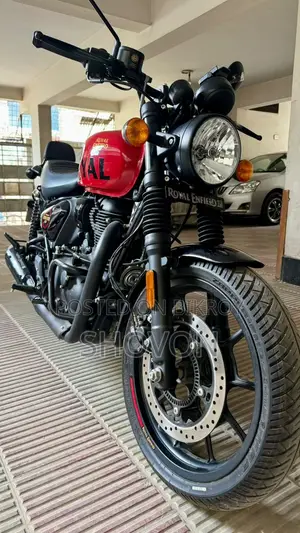 Royal Enfield Hunter 350 2025 Red