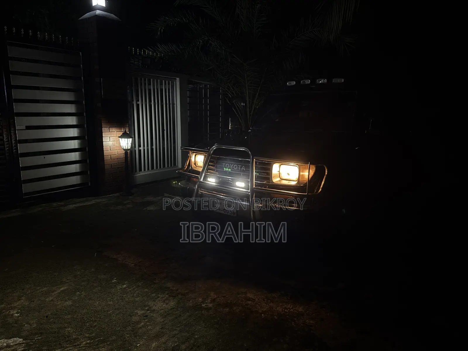 টয়োটা ল্যান্ড ক্রুজার প্রাডো ৩.০ ডি ১৯৮৯ কালো