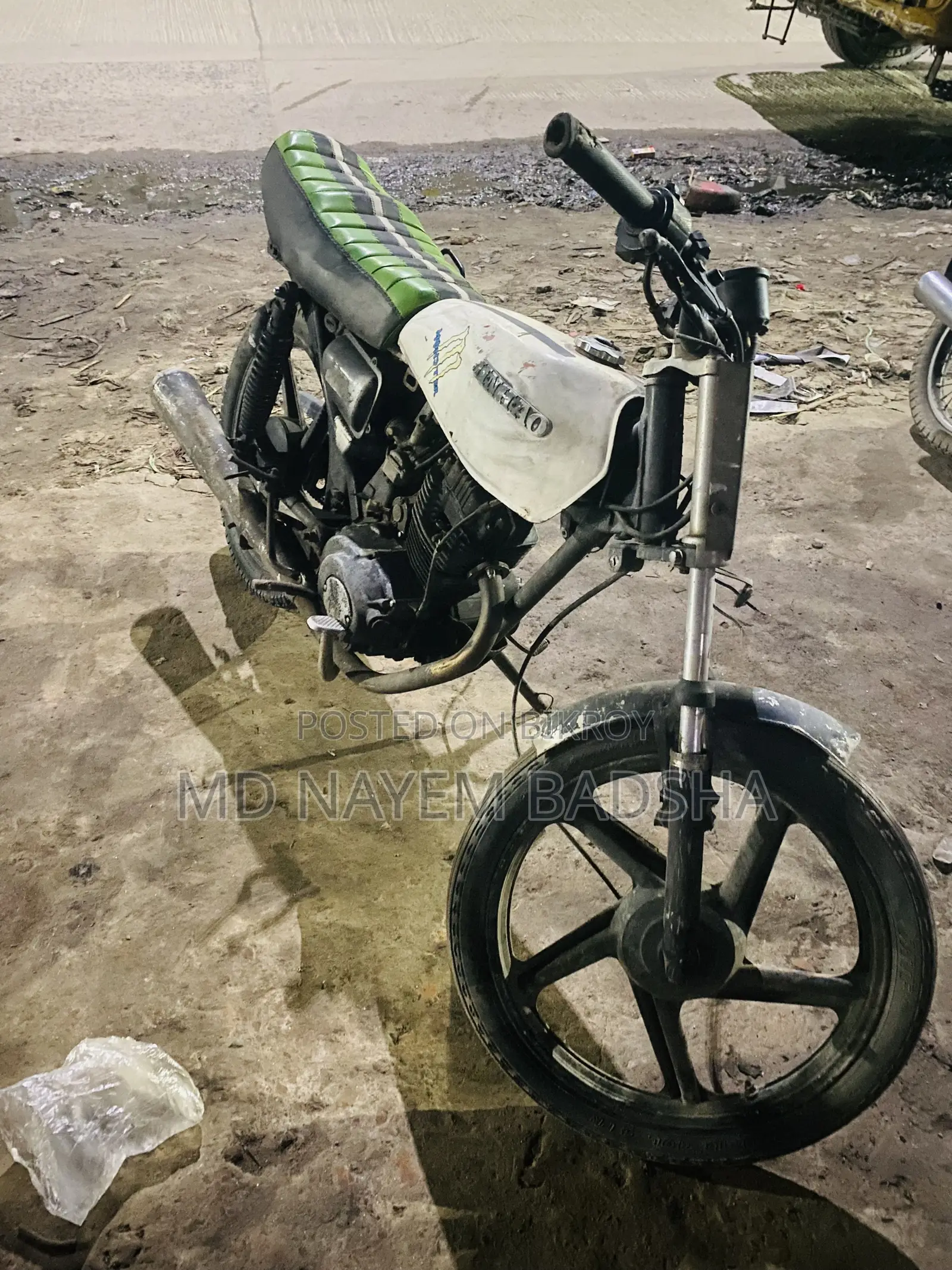 Hero 1990 Silver