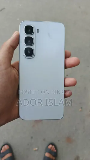 ইনফিনিক্স হট ৬০আই ১২৮ জিবি হোয়াইট