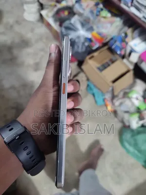 রিয়েলমি পি৩ আল্ট্রা ২৫৬ জিবি গোল্ড