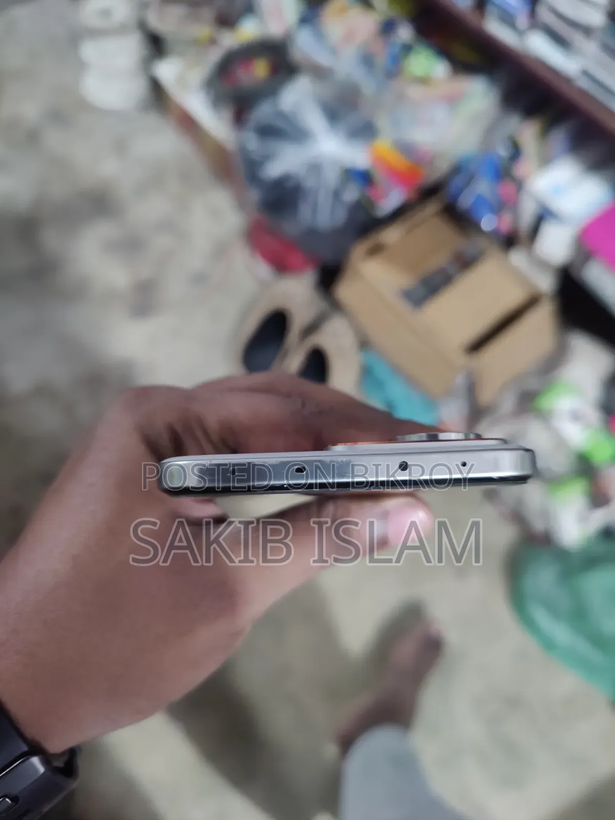 রিয়েলমি পি৩ আল্ট্রা ২৫৬ জিবি গোল্ড
