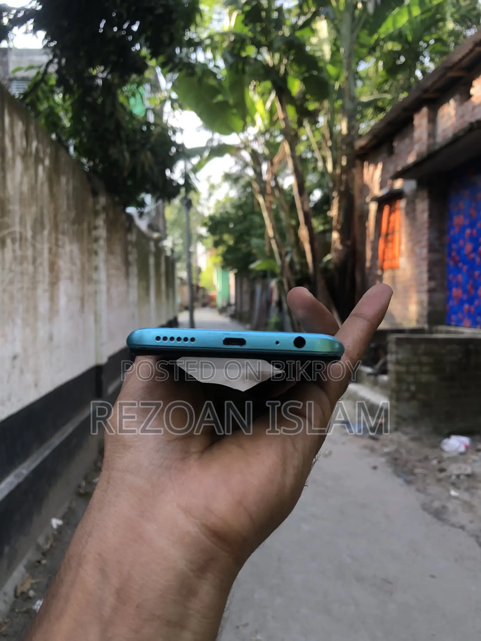 ইনফিনিক্স হট ২০আই ১২৮ জিবি নীল