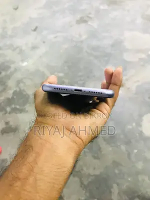 Apple iPhone 11 64 GB Purple