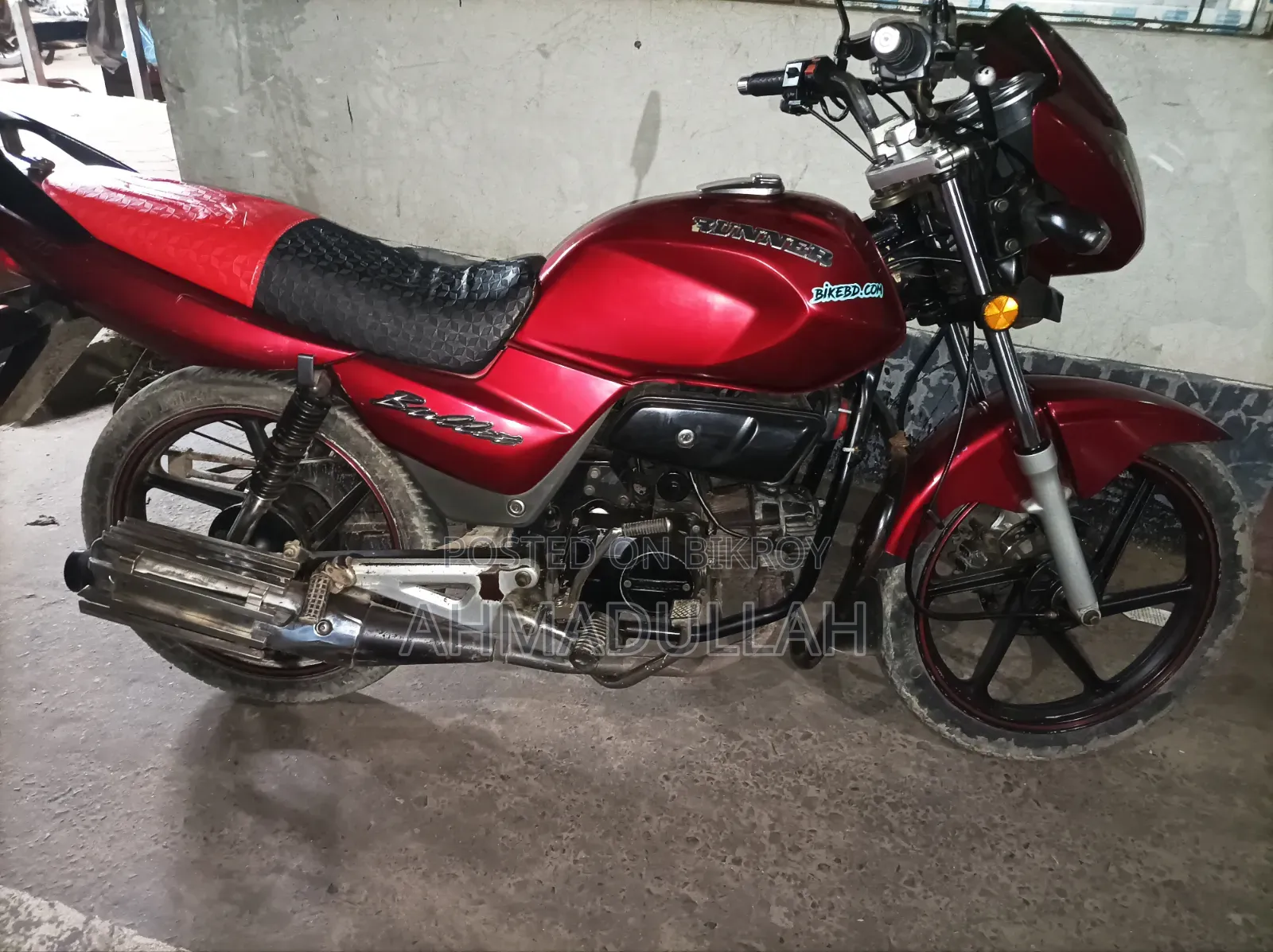 রানার বুলেট ১০০ ২০১৭ লাল