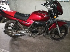 রানার বুলেট ১০০ ২০১৭ লাল