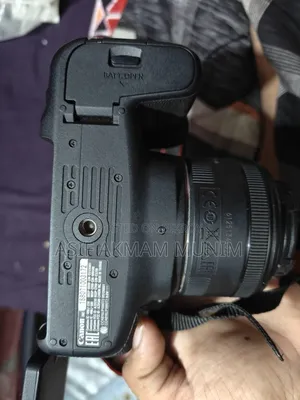 Canon EOS 800D (Rebel T7i)