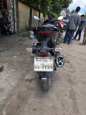 সুজুকি জিক্সার এসএফ ২০২১ কালো