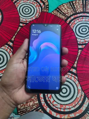 New Vivo Y11 32 GB Red