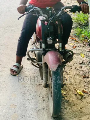 Bajaj CT 100 2018 Red