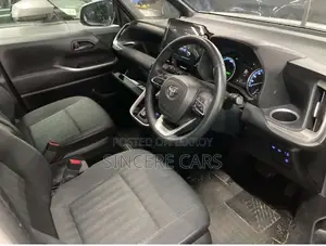 Toyota Noah 2022 Pearl