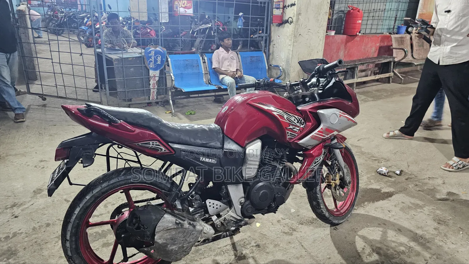 Yamaha Fazer V1 2017 Red