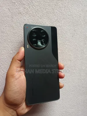 টেকনো ক্যামন ৩০ ২৫৬ জিবি ব্ল্যাক