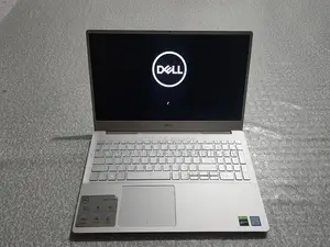 Laptop Dell 3GB Intel SSD 256GB