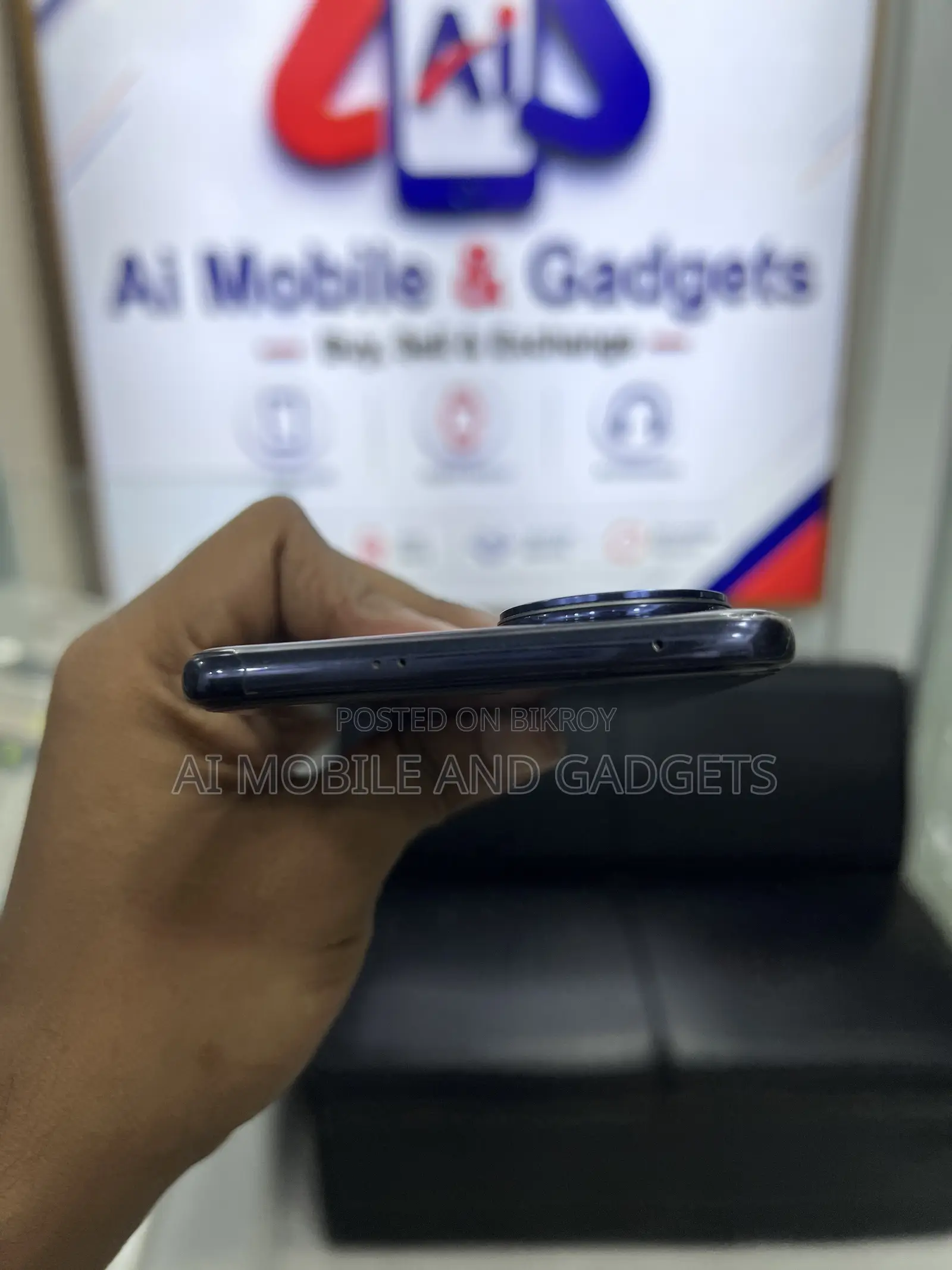 Vivo T4R 128 GB Blue