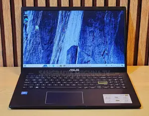 Laptop ASUS 3GB RAM Intel SSD 256GB