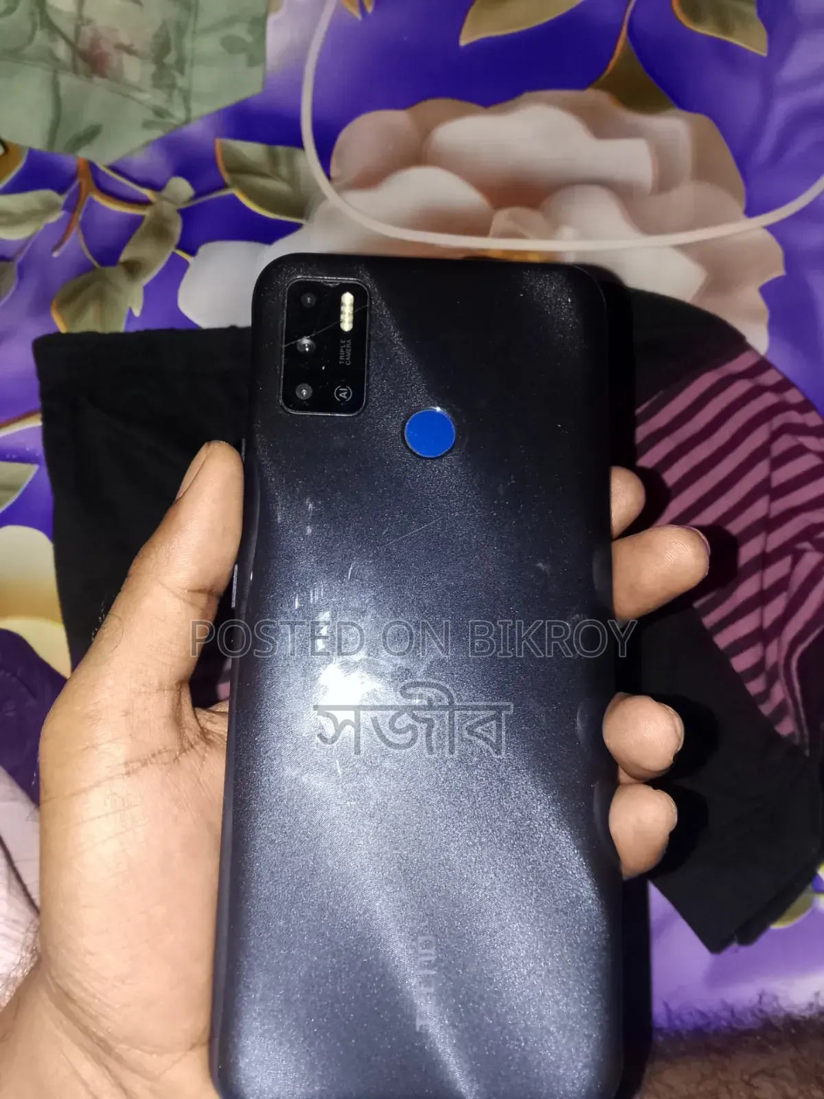 টেকনো স্পার্ক ৬ এয়ার ৬৪ জিবি কালো