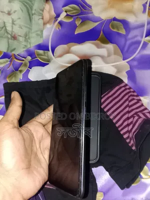 টেকনো স্পার্ক ৬ এয়ার ৬৪ জিবি কালো