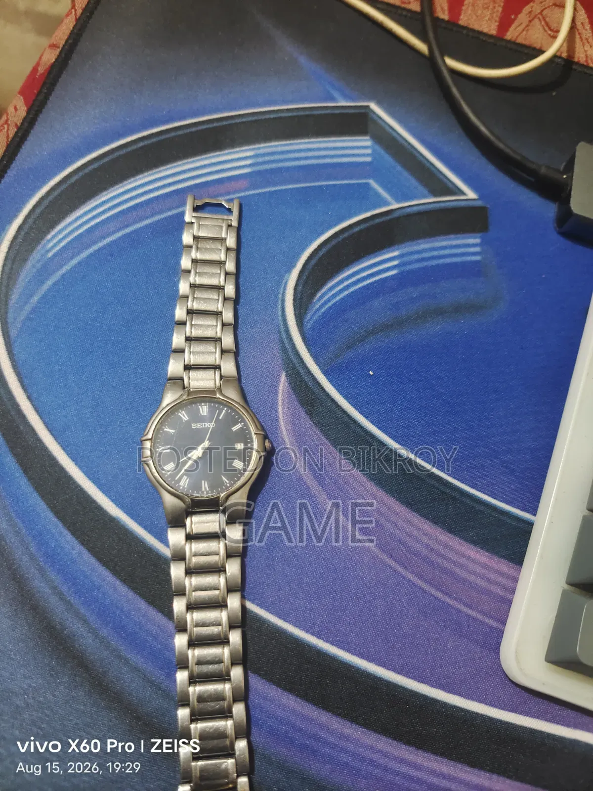 Ceiling 90s Old Vintage Watch Quality Unknown Watch Brand Is Seiko
