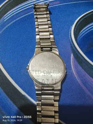 Ceiling 90s Old Vintage Watch Quality Unknown Watch Brand Is Seiko