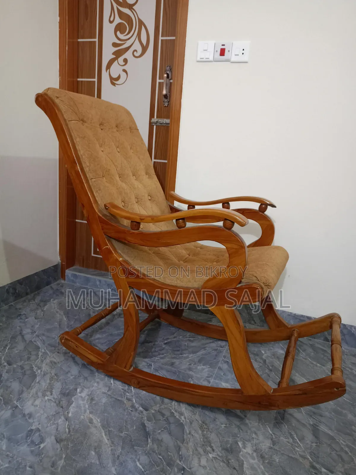 Teak Wood Luxury Rocking Chair and Divan at Attractive Discount!