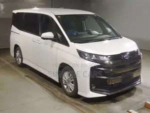 Toyota Noah 2022 Pearl