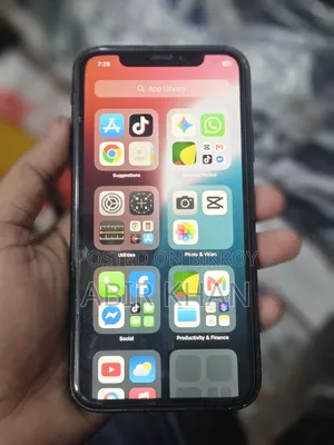 অ্যাপল আইফোন এক্সআর ১২৮ জিবি ব্ল্যাক