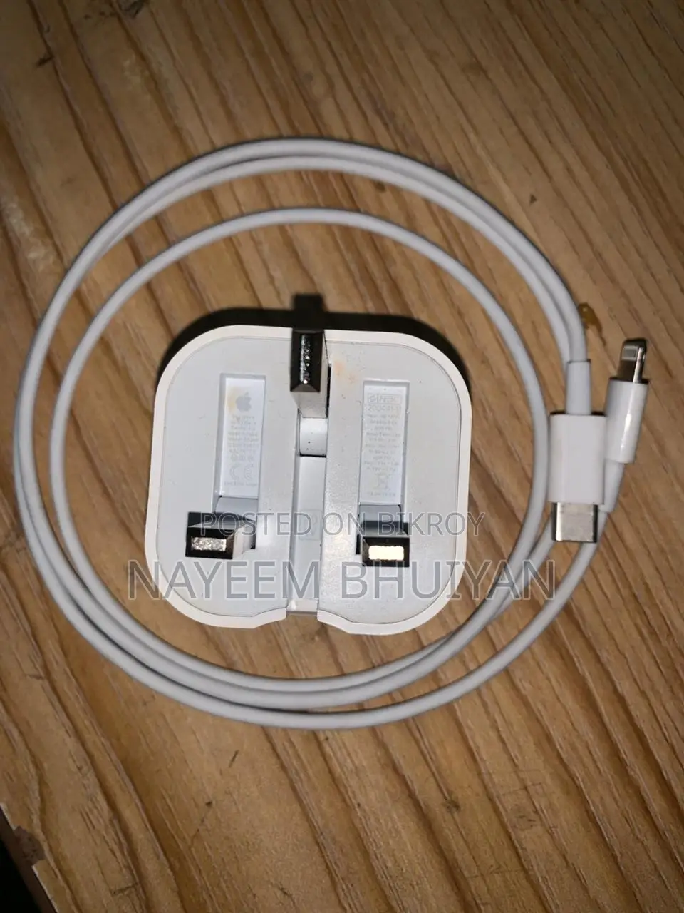 25 Watt Apple Charger