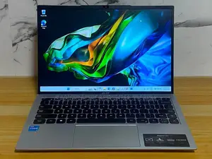 Laptop Acer 4GB Intel SSD 500GB