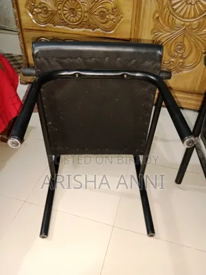অরিজিনাল ওতোবি ব্র্যান্ড ভিজিটর চেয়ার