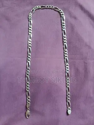 ইতালিয়ার রুপার চেইন