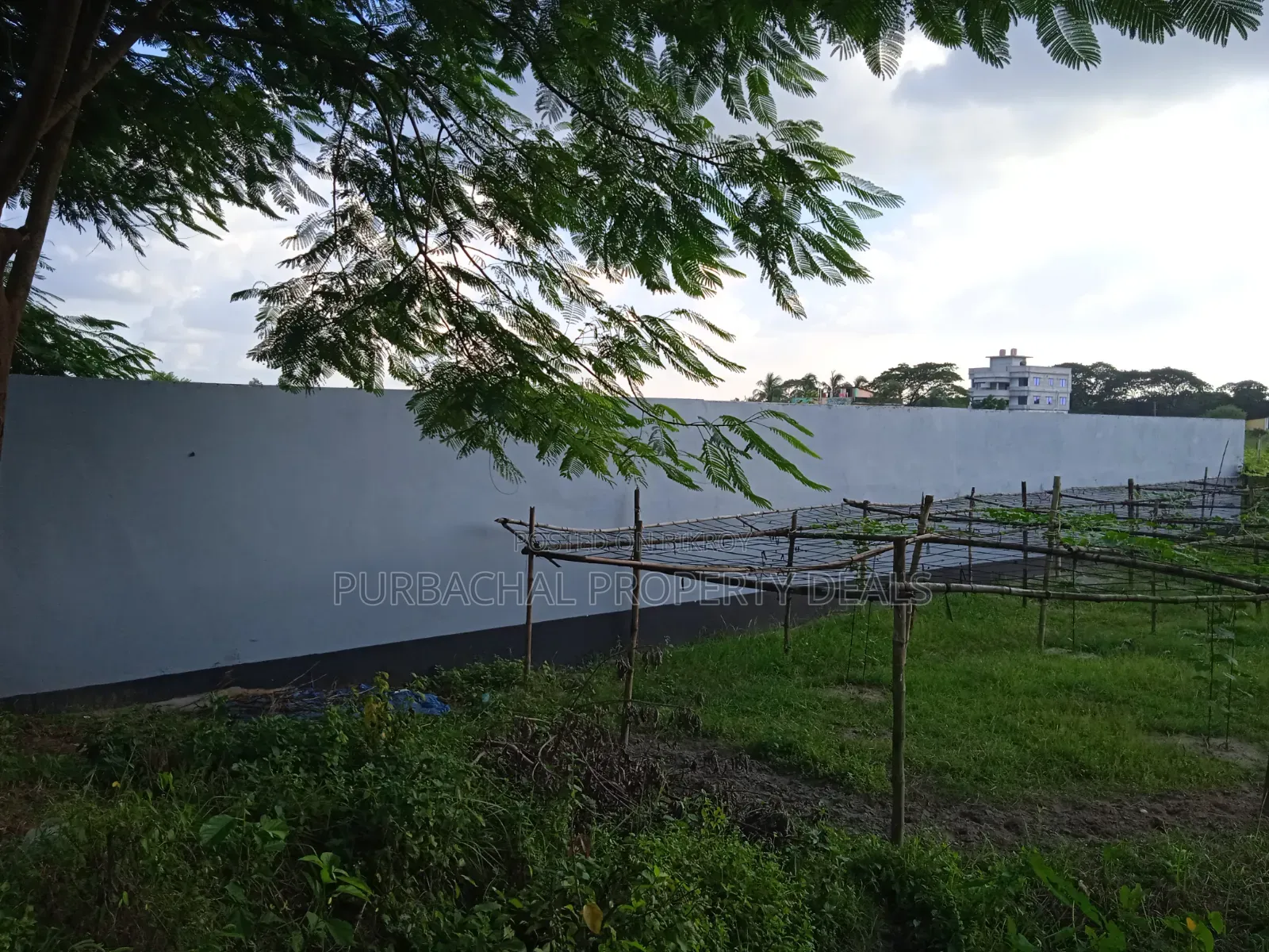 পূর্বাচল ৪ নং সেক্টরের পাশে বাউন্ডারি করা ৯ শতাংশ জমি বিক্রি