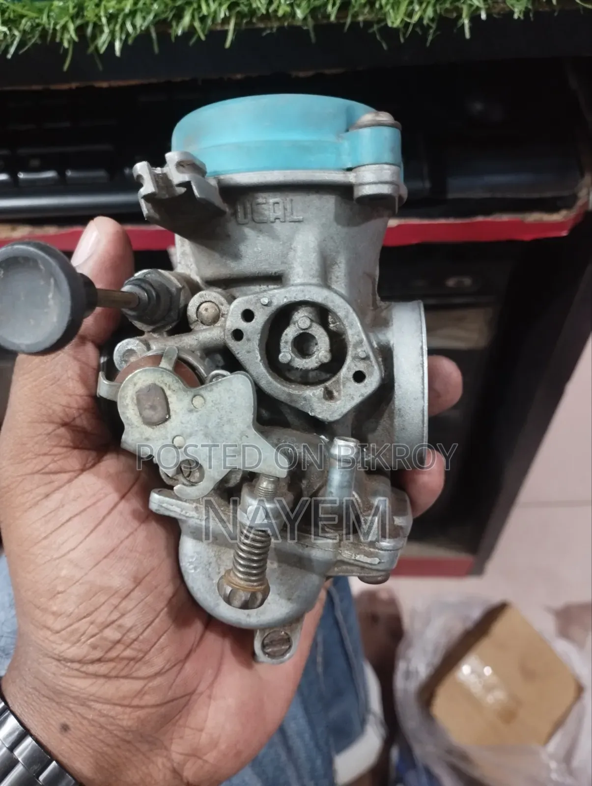 পালসারের কার্বোরেটর
