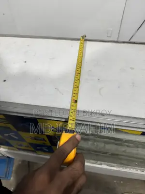 দোকানের জন্য টেবিল শোকেস