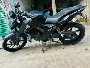 TVS Apache RTR 160 4V 2021 Black