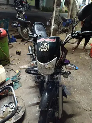দায়ুন ডিওয়াই১৫০ ২০১৩ কালো