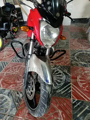 ইয়ামাহা এফজেড ২০১৪ লাল