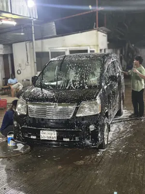 টয়োটা নোয়া ২০০৩ কালো