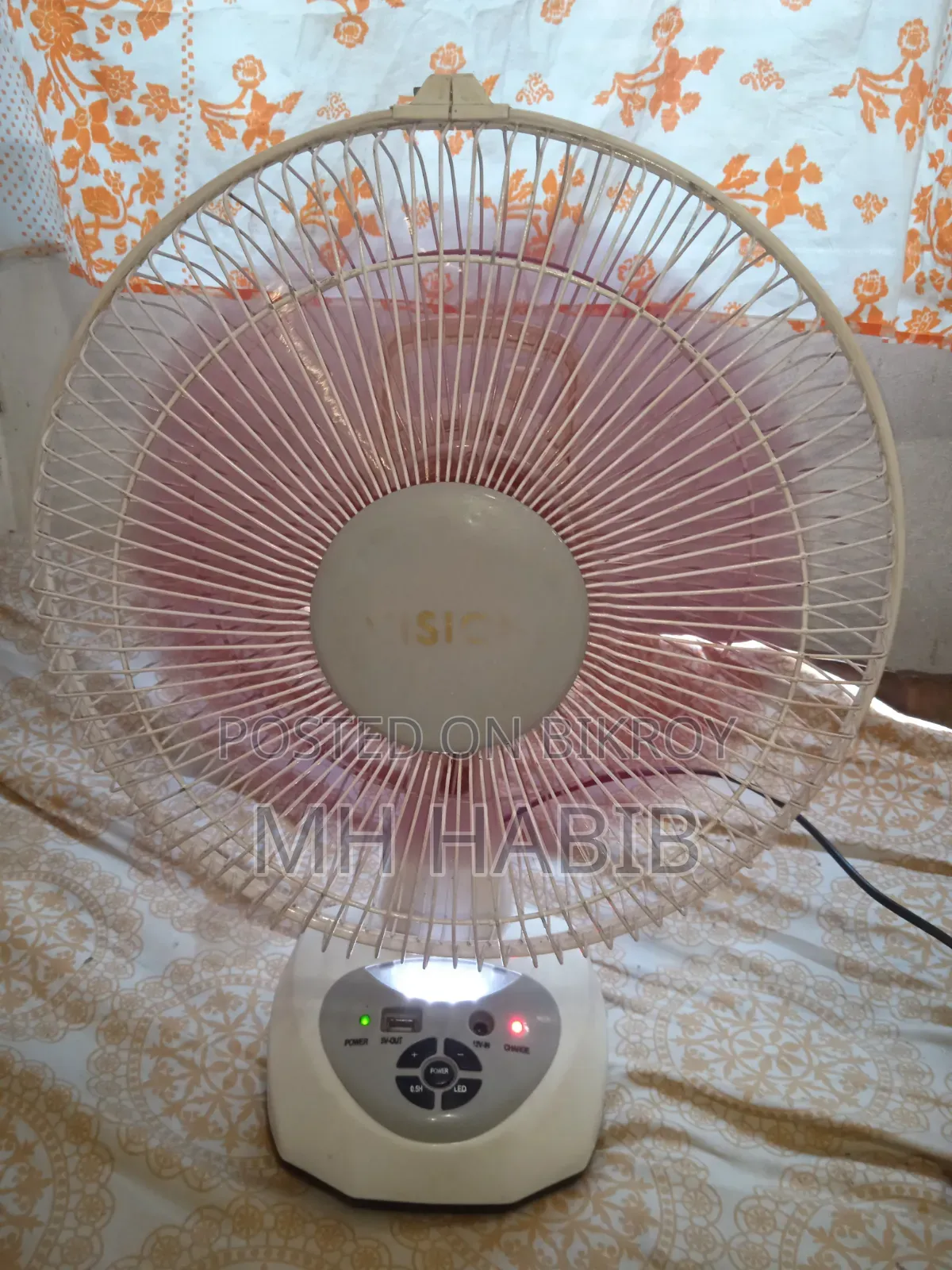 Vision's fresh 5-hour backup charge fan with new battery for sale